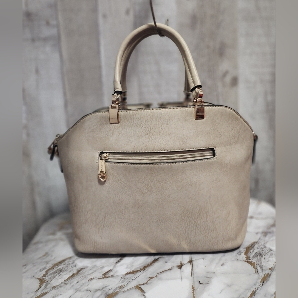 Chic Beige Satchel with Gold Accents - Picture 3 of 4